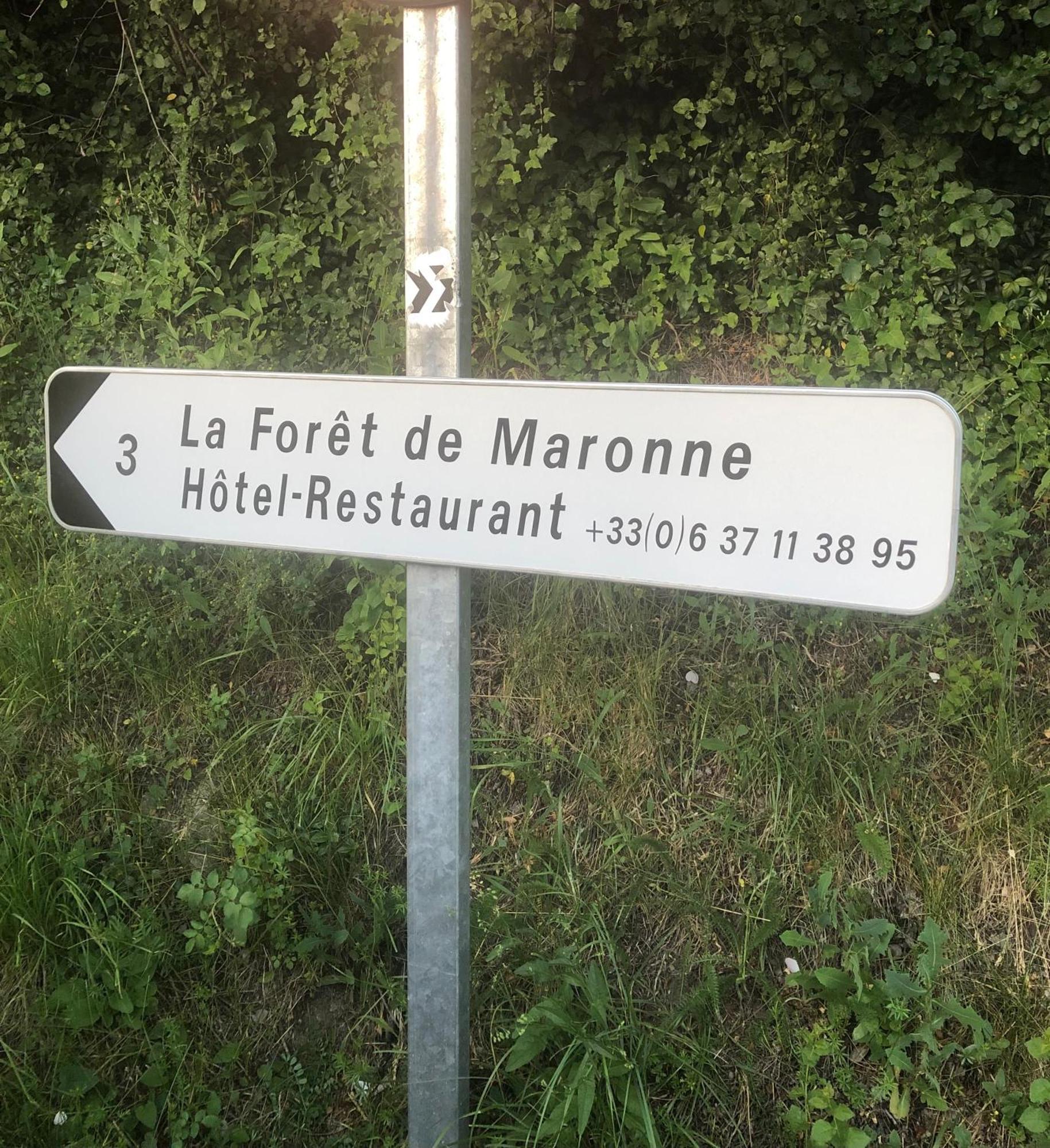 La Foret De Maronne La Garde  Exterior photo